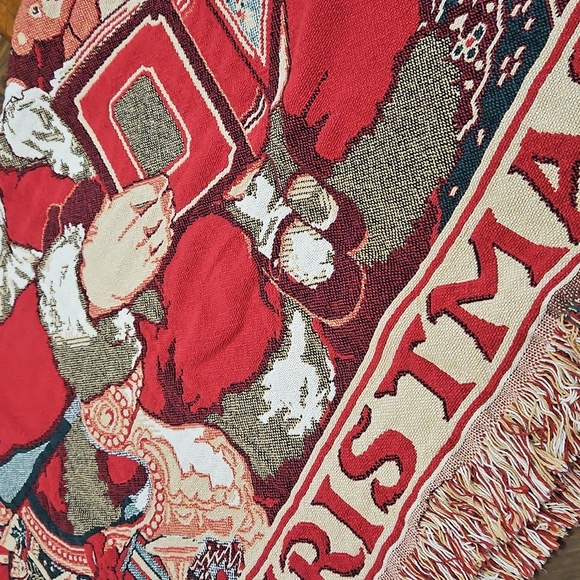 Fieldcrest Red Holiday Blanket Santa Design - Picture 8 of 9